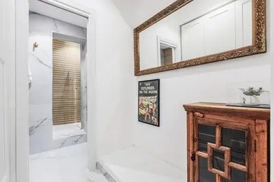 Un baño de Design Studio in Nervión, Seville bajo A1