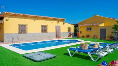 Piscina en o cerca de Villa Toliso Álora by Ruralidays