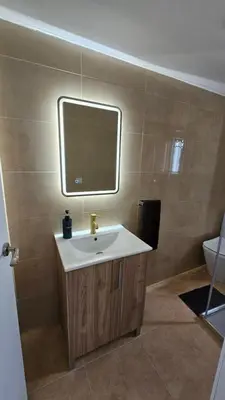 Un baño de Estudio para pareja en Jaen