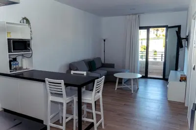Una cocina o zona de cocina en Oliva Suite Apartamentos