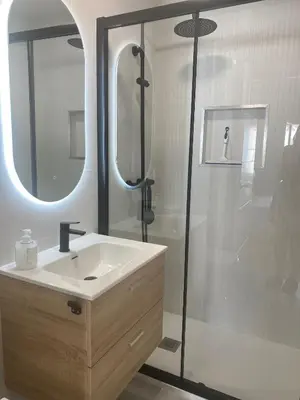 Un baño de Casa Retama