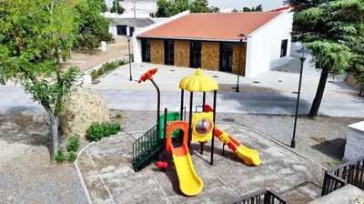 Zona de juegos infantil en GlampINN Fuente Obejuna