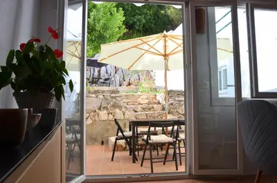 Un restaurante o sitio para comer en Casita de Pueblo