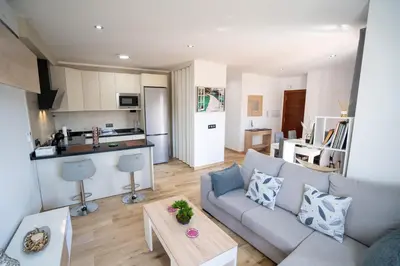 Una cocina o zona de cocina en Encanto en Iznájar con terraza y vistas a la montaña