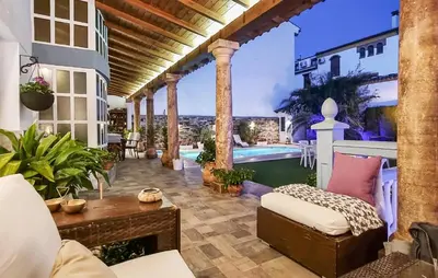 Un balcón o terraza de Beautiful Home In Illora