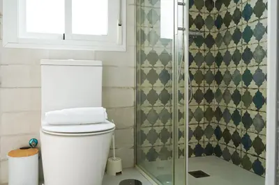 Un baño de Alohamundi San Basilio II