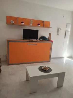 Una televisión o centro de entretenimiento en ALFONSo XII