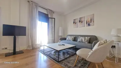 Una televisión o centro de entretenimiento en Vizconde de Miranda