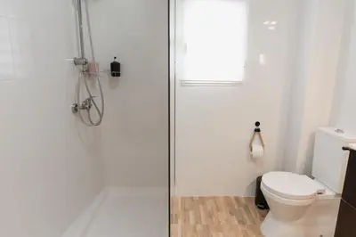 Un baño de Casa de dos plantas ,Las niñas