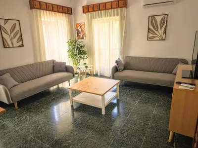 Zona de estar de Ronda Suite, Parking gratuito cercano