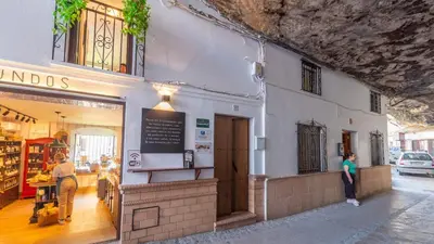 Clientes alojados en Bajo la Roca Setenil de las Bodegas by Ruralidays