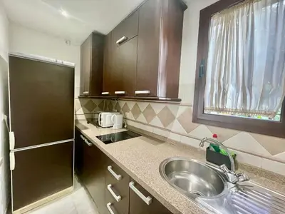 Una cocina o zona de cocina en Geysotur Alcántara