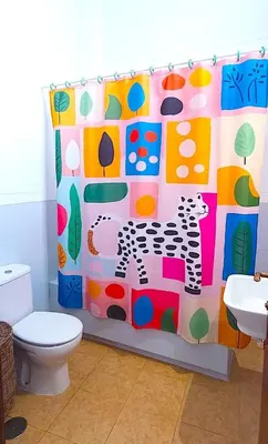 Un baño de Beautiful house near the center with terrace
