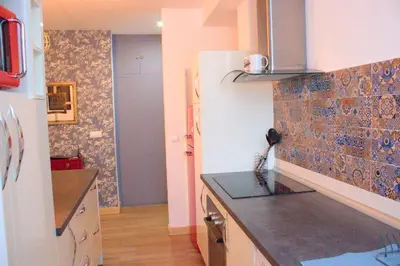 Una cocina o zona de cocina en Bonito piso en el centro de Cordoba by beBalmy