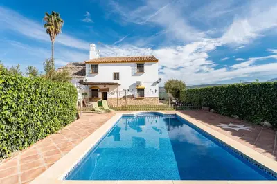 Piscina en o cerca de MalagaSuite Cortijo Segura