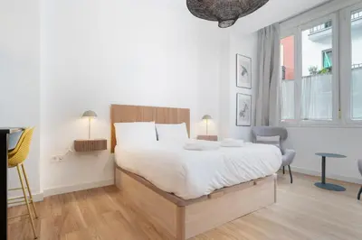 Cama o camas de una habitación en Brand New Design Studio - Alameda Square