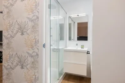 Un baño de Brand New Design Studio - Alameda Square