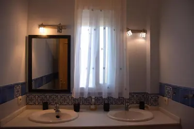 Un baño de La Casa de los Duendes