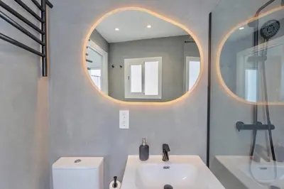 Un baño de Deanes Califa Suites 5