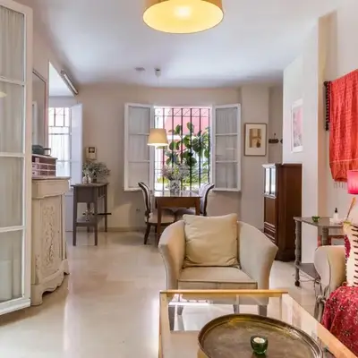 Lirio de Sevilla Apartment with a pool in the old town