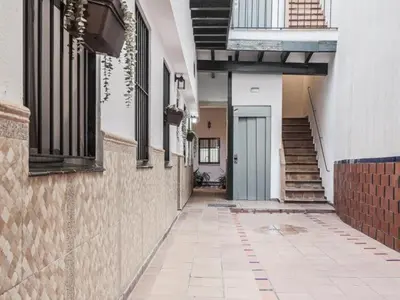 Plano de M. Auxiliadora acogedor y Tranquilo bajo