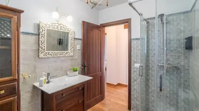 Un baño de Casa Loire Casabermeja by Ruralidays