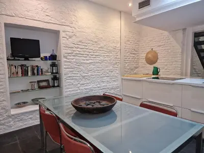 Una cocina o zona de cocina en Exclusive designer apartment with private patio Matahacas bajo