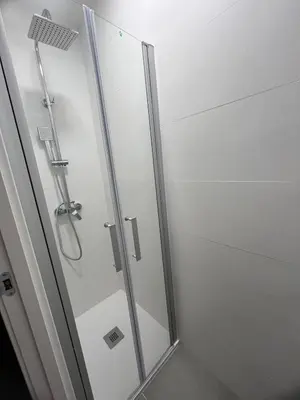 Un baño de Apartamento La Roldana, con Patio 50 mts VUT-SE-15216