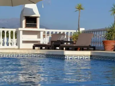 Piscina en o cerca de Holiday Home Villa mit Blick auf das Wasser by Interhome
