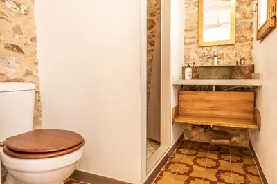 Un baño de Casa el Cobijo Baeza en Casco histórico-WI FI gratuito