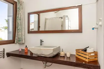 Un baño de Casa el Cobijo Baeza en Casco histórico-WI FI gratuito