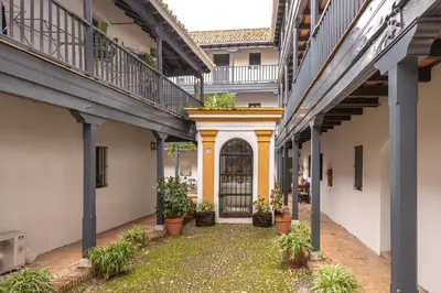 Edificio en el que se encuentra el apartamento