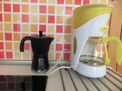 Utensilios para hacer té y café en Calle Verde, 2 D, Climatizado total