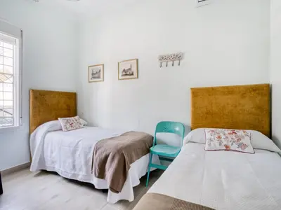 Cama o camas de una habitación en Holiday Home in La Campana with Roofed Terrace