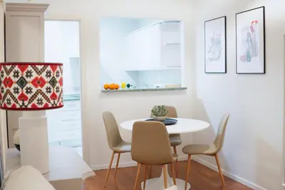 Una cocina o zona de cocina en AvantiStays Esencia de Sevilla