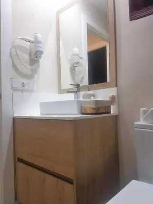 Un baño de 2 Noques
