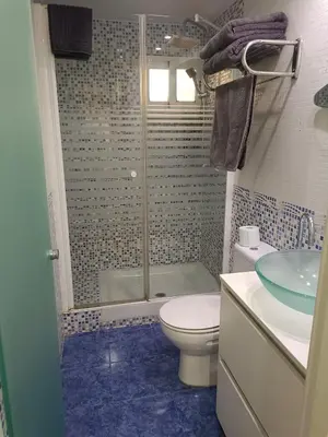Un baño de 3 Medina Azahara