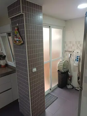 Un baño de 3 Medina Azahara