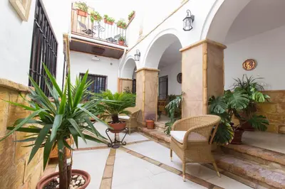 Plano de Casa Turística Patio Cordobés - Parking privado en la Judería