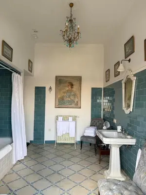 Una televisión o centro de entretenimiento en Luxury B&B Extremadura
