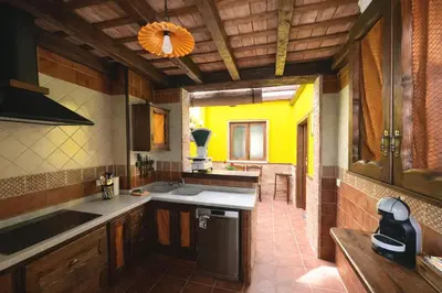 Una cocina o zona de cocina en Casa 136 by Villamya