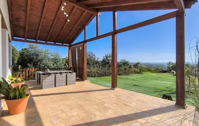 Un balcón o terraza de Amazing Home In Adamuz
