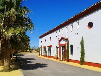 Edificio en el que se encuentra el camping