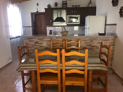 Una cocina o zona de cocina en Casa Rural El Cuco