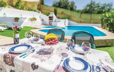 Piscina en o cerca de Stunning Home In Rute
