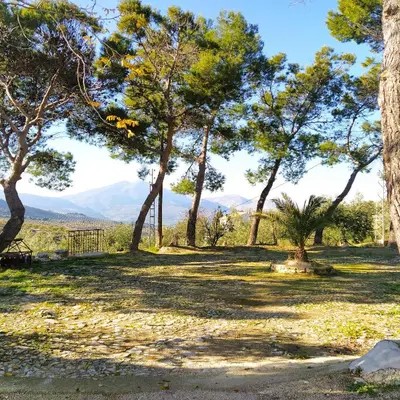 Paisaje cerca of this country house