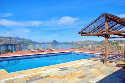 Paisaje cerca of this country house