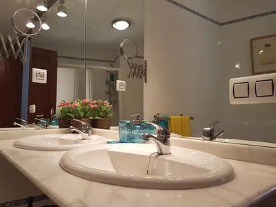 Un baño de Ático San Clemente