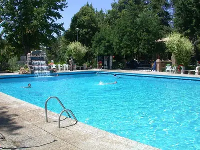 Piscina en o cerca de Balneario San Andres