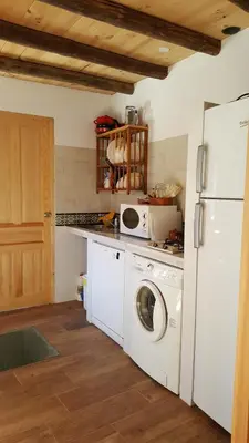 Una cocina o zona de cocina en Casa de pueblo Montenegro